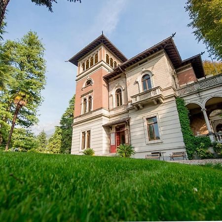 Villa Confalonieri マンデッロ・デル・ラーリオ エクステリア 写真