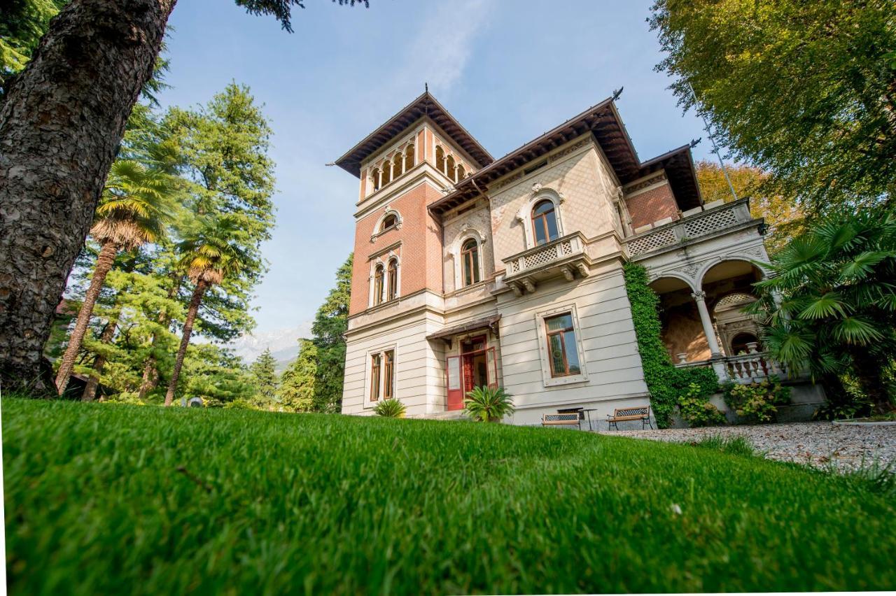 Villa Confalonieri マンデッロ・デル・ラーリオ エクステリア 写真