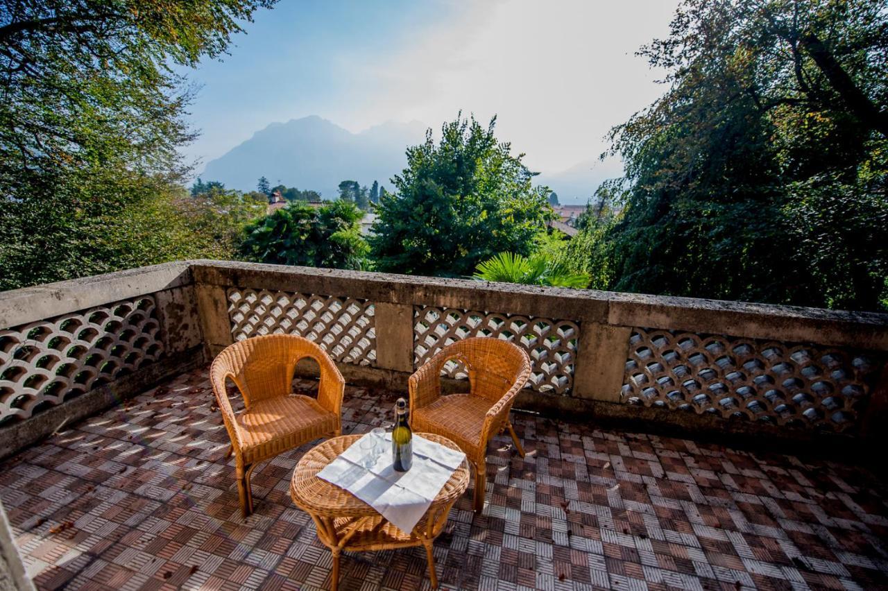 Villa Confalonieri マンデッロ・デル・ラーリオ 部屋 写真