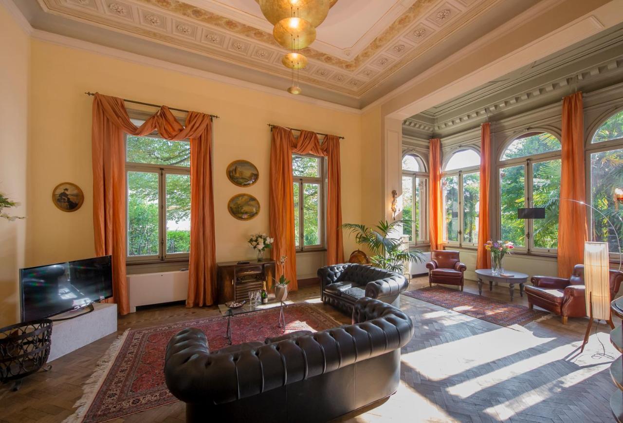Villa Confalonieri マンデッロ・デル・ラーリオ 部屋 写真